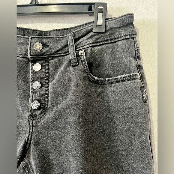 Silver Jeans Boyfriend Black Distressed Straight Leg - Size 31 - Picture 5 of 9